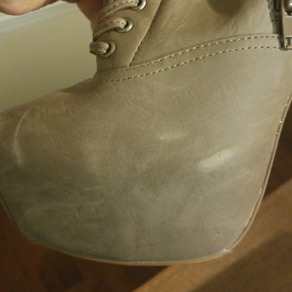 Booties - Picture 3 of 4